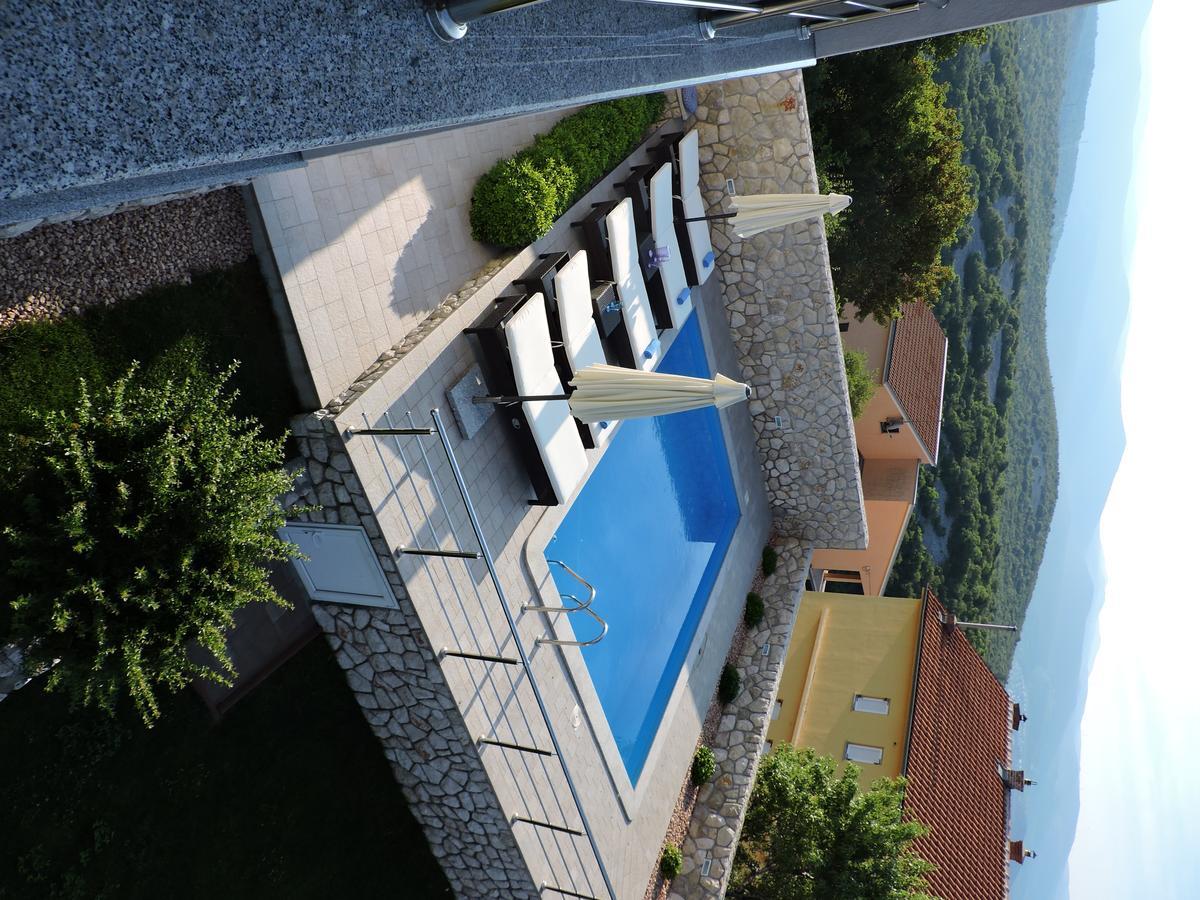 Apartments Villa Residenca Нови Винодолски Екстериор снимка