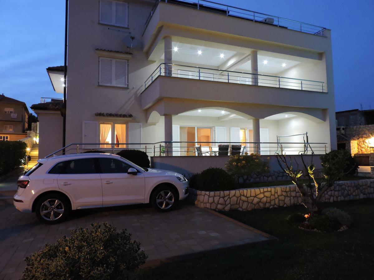 Apartments Villa Residenca Нови Винодолски Екстериор снимка